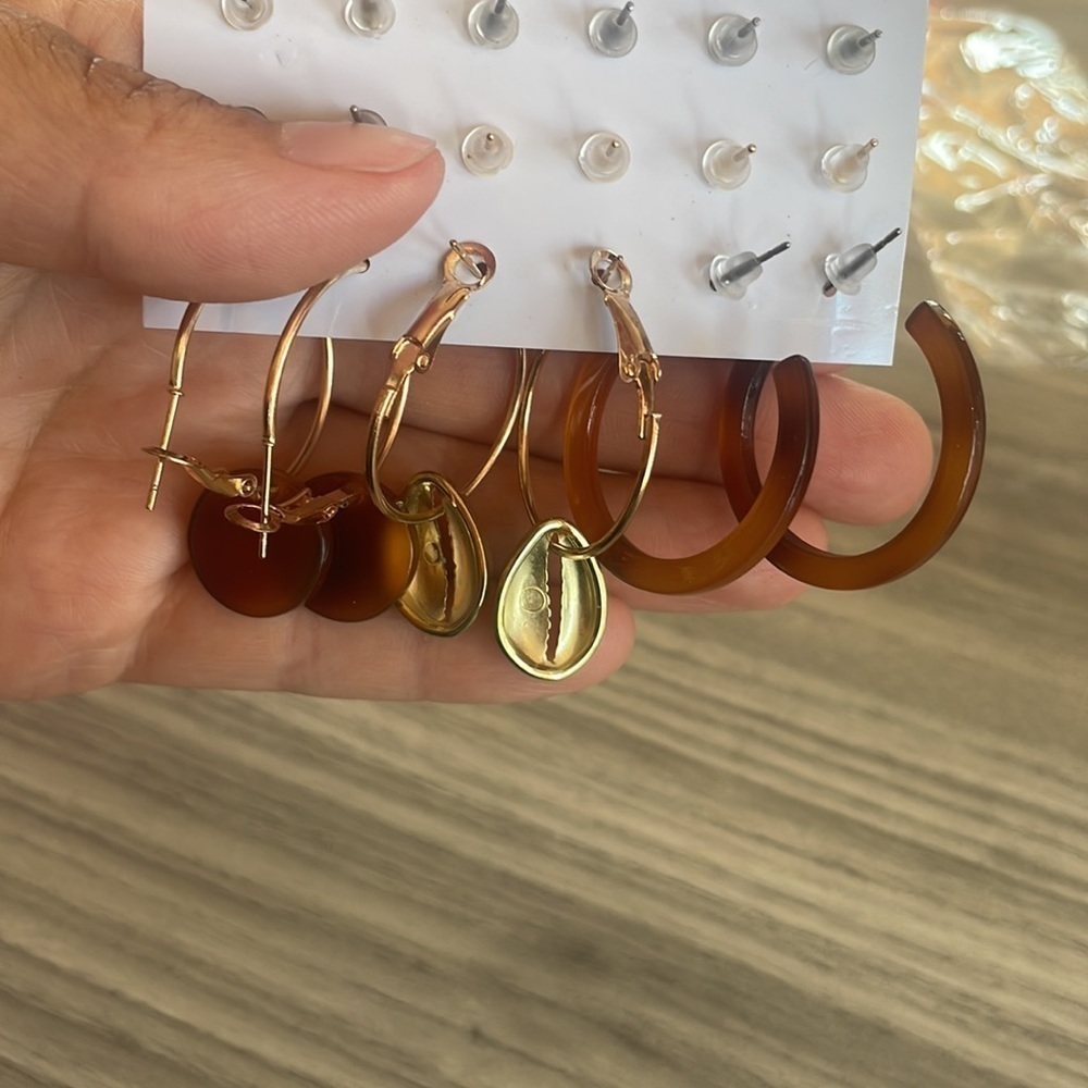 NWT Beach style set of earrings​​​​​​​​​ - Picture 7 of 7